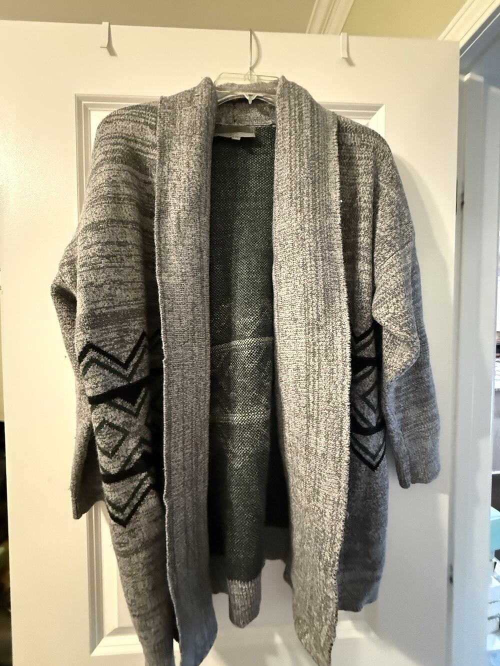 Anthropologie Sunday in Brooklyn Cardigan L Gray Geometric Open Front Sweater